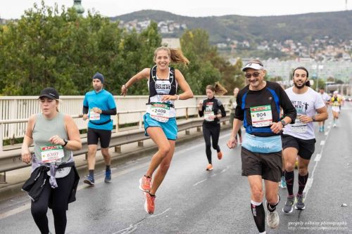 Foto offerta MARATONA DI BUDAPEST | 42K,30K,14K,10K,5K, immagini dell'offerta MARATONA DI BUDAPEST | 42K,30K,14K,10K,5K di Ovunque viaggi.